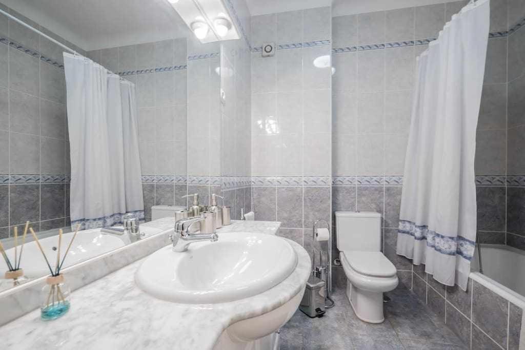 Apart Lisboa Confortavel 2 Quartos Com Terraco Odivelas (Lisbon) Exterior foto